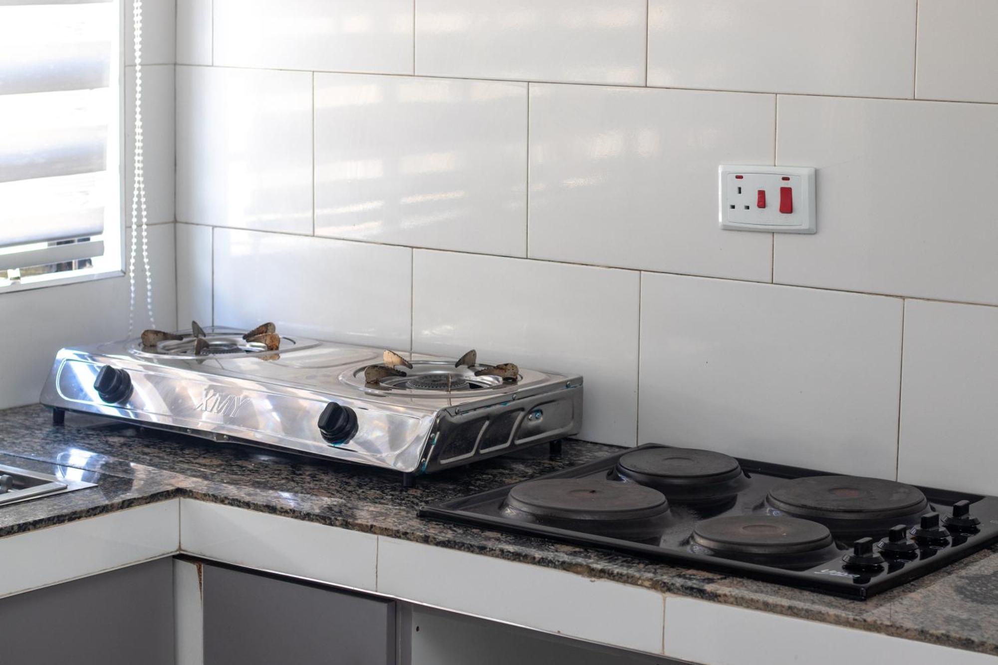 Lowin Suites-One-Bed Apartments لوساكا المظهر الخارجي الصورة