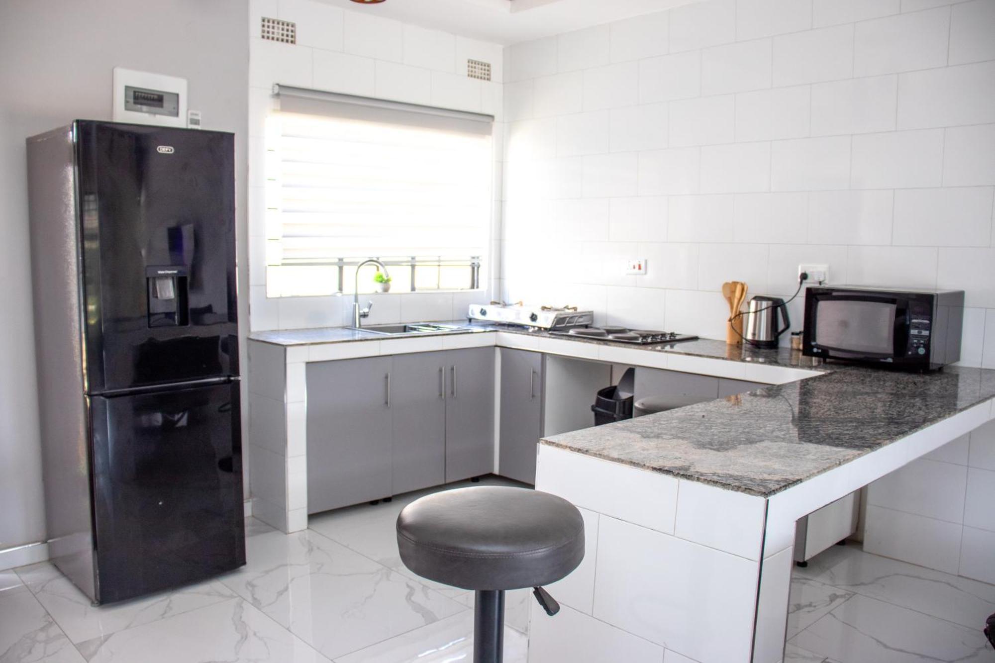 Lowin Suites-One-Bed Apartments لوساكا المظهر الخارجي الصورة